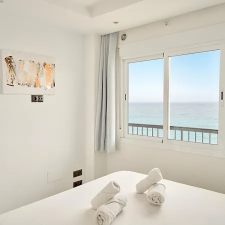 Lejlighed Arce I 26 - Beachfront With Stunning Sea Views & Pool Nerja