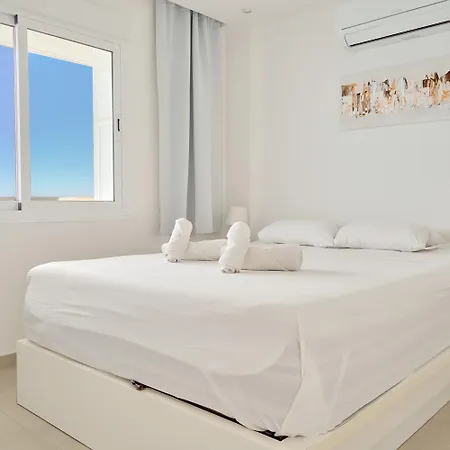 Arce I 26 - Beachfront With Stunning Sea Views & Pool نيرخا